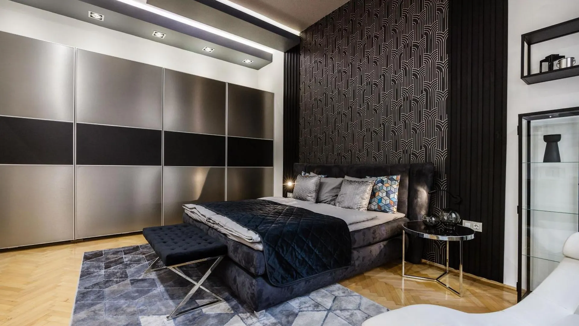 Spacious Designer Home With Premium Touches 부다페스트