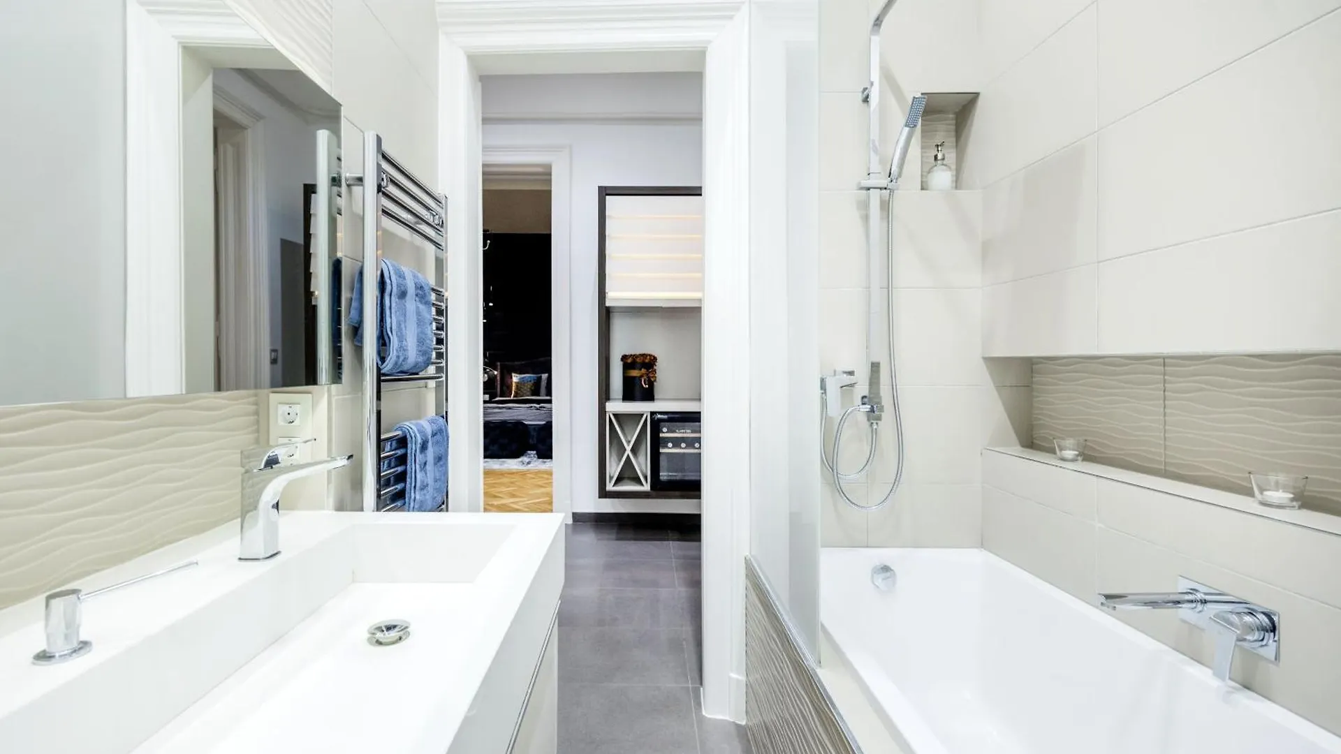 Spacious Designer Home With Premium Touches Βουδαπέστη